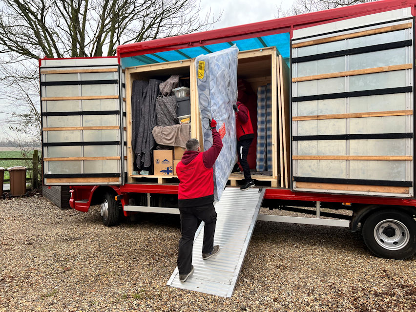 Professional removals, packing and transport of your storage